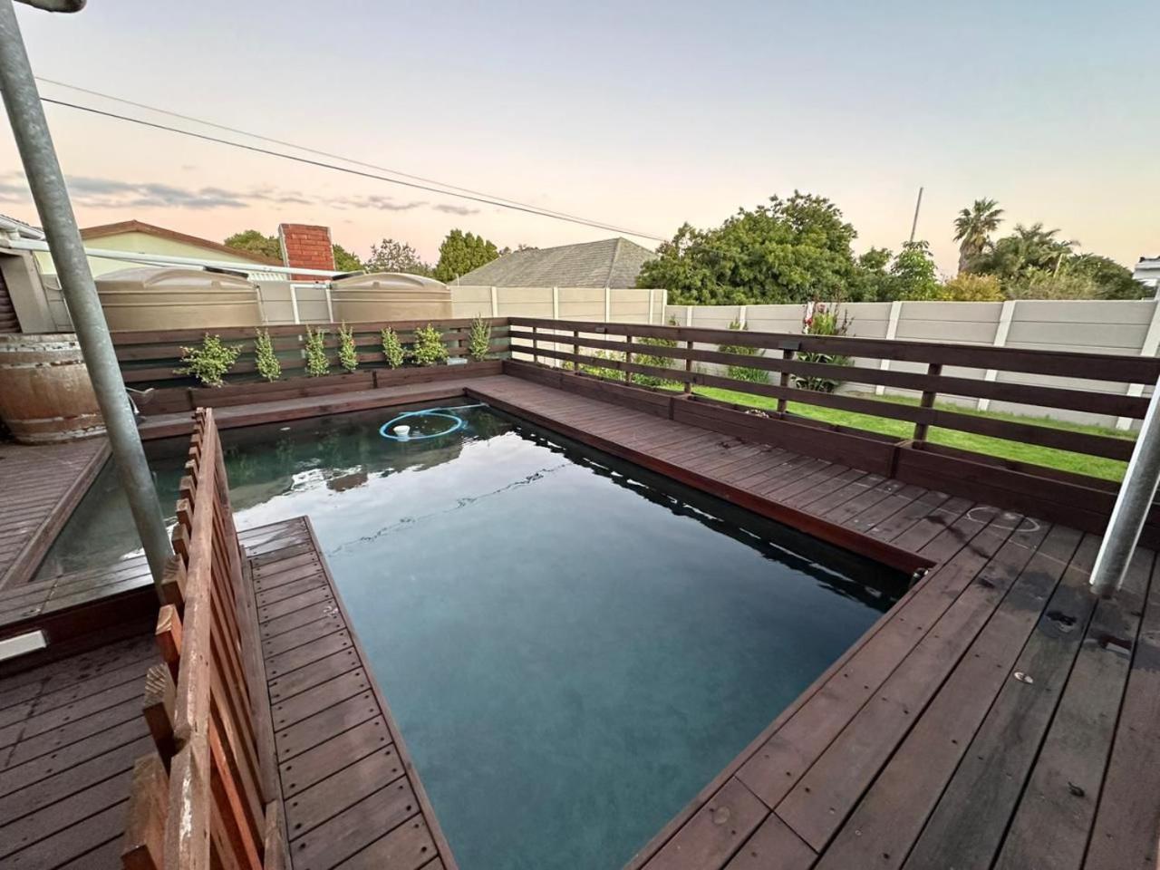 Cute Tranquil Pool Side * Cape Town